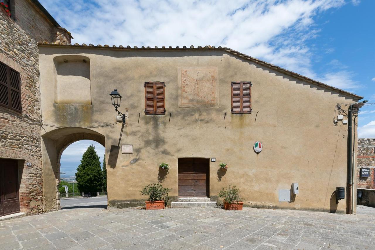Noi2+2 Vacanze - App. Andrea Contignano Exterior photo