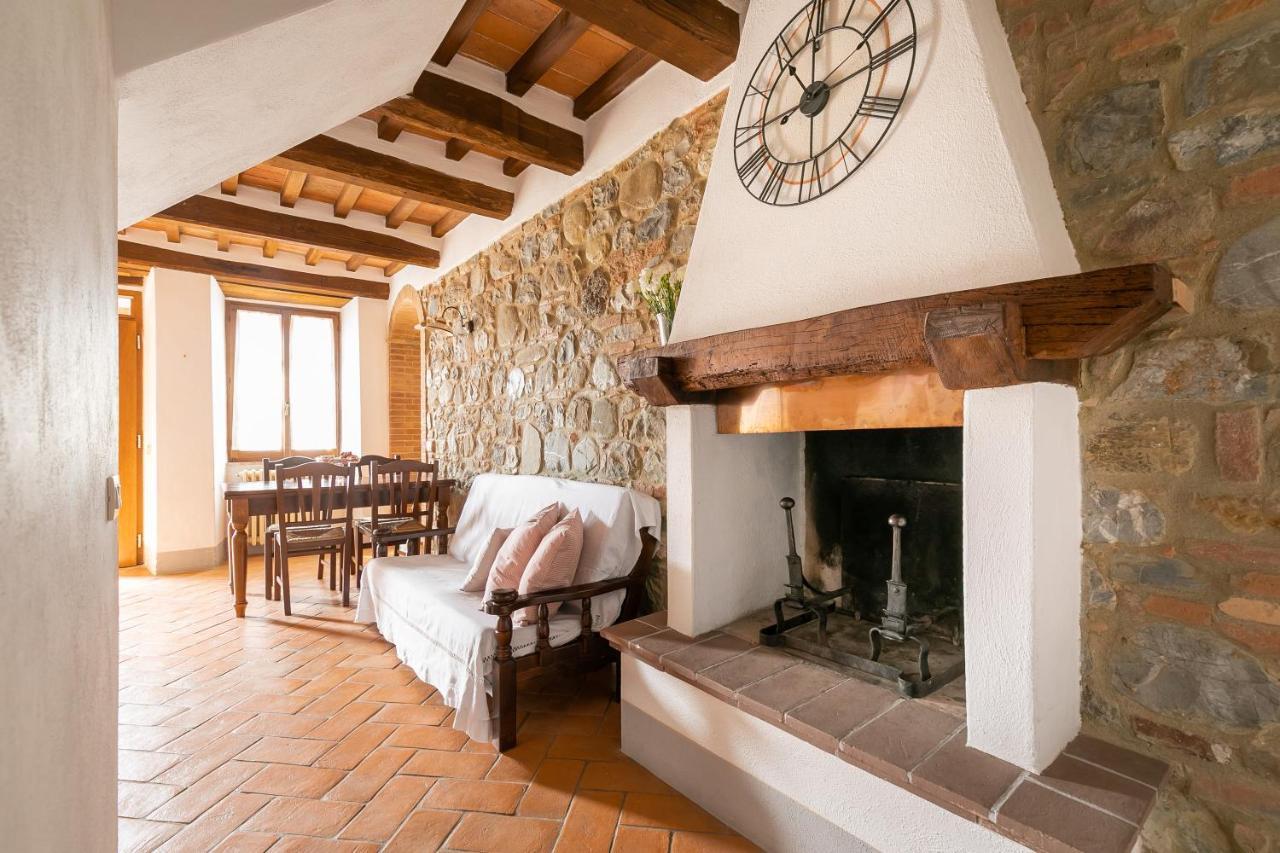 Noi2+2 Vacanze - App. Andrea Contignano Exterior photo